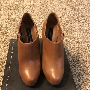 Steven by Steve Madden: Beleza Cognac Lea Booties